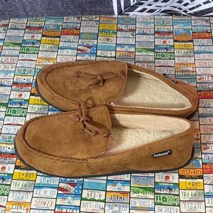 Isotoner Men’s Suede Moccasin Slippers Brown Faux Fur Size 11-12
